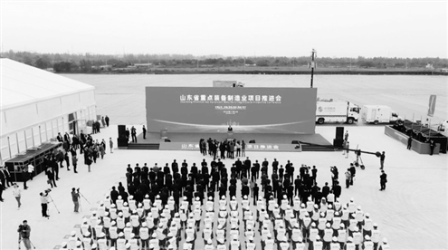 11月3日上午,山东省重点装备制造业项目推进会举行,现场6个建成项目投产、4个重大项目开工